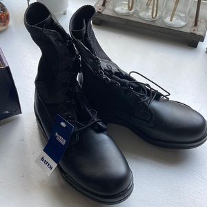 🆕 Bates Women’s black leather boots 🆕